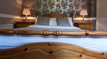Cairndow Stagecoach Inn