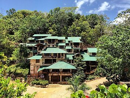 Altos de Caño Hondo