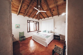 Altos de Caño Hondo