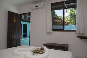 Pelican Beachfront Hotel