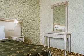 Hotel Chekhov