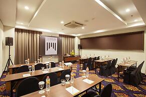 Atrium Premiere Hotel