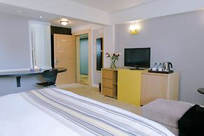 West Wood Hotel