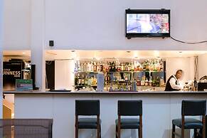 West Wood Hotel