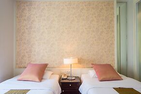 Aphrodite Inn Bangkok