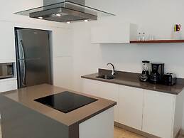 Anah Suites