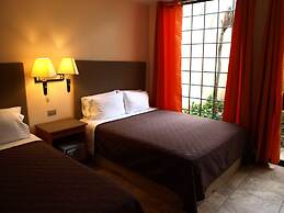 The Palm House Inn