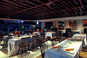 HARRIS Hotel Seminyak Bali