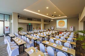 HARRIS Hotel Seminyak Bali