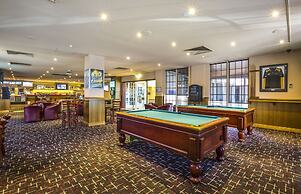 Nightcap at Sylvania Hotel