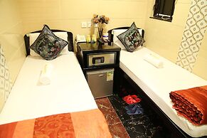 Everest Inn Guest House