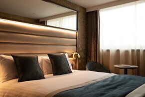 Carlton Hotel