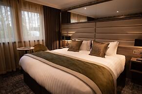 Carlton Hotel