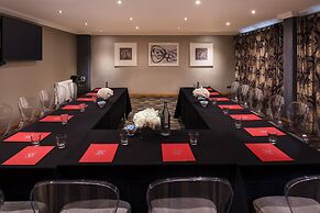 Carlton Hotel