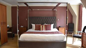 The Royal Hotel