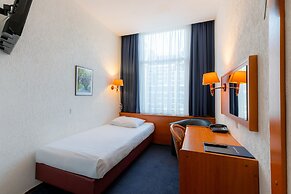 Owl Hotel