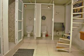 Hostel Lit