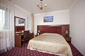 Amici Grand Hotel