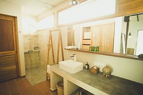 iRoHa Garden Hotel & Resort