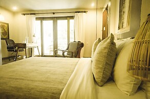 iRoHa Garden Hotel & Resort