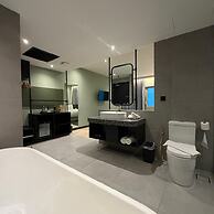 Crystal Crown Kuala Lumpur