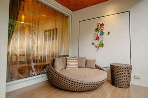 Bay Forest Boutique Hotel
