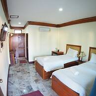 Needa Rock Resort