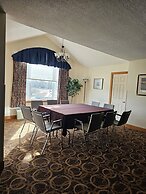 Granite Town Hotel