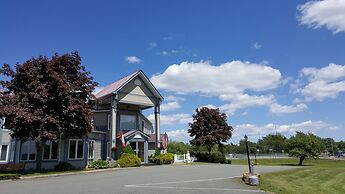 Granite Town Hotel