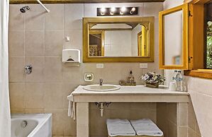 Sachatamia Lodge
