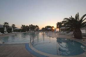 Irina Beach Hotel