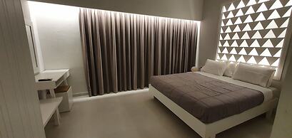 Irina Beach Hotel