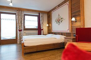 Hotel Crosal