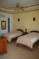 Long Beach Inn