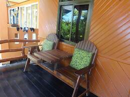 Bird Bungalow