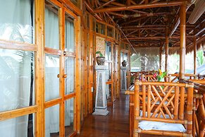 The Coral Blue Oriental Beach Villas & Suites