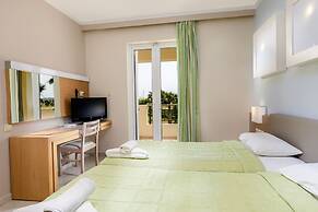 Sovereign Beach Hotel - All Inclusive