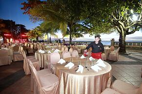 Hotel Pangeran Beach