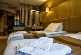 GK Regency Suites