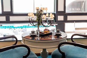 Viva Deluxe Hotel