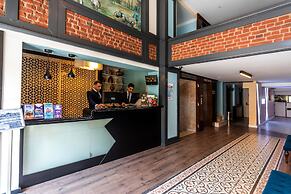 Viva Deluxe Hotel