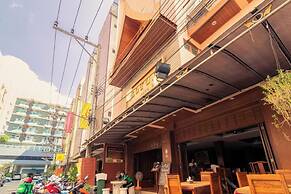 Lotus Hotel Patong