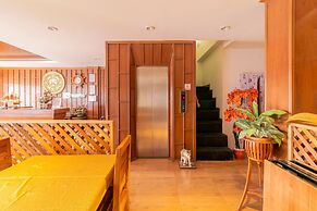 Lotus Hotel Patong