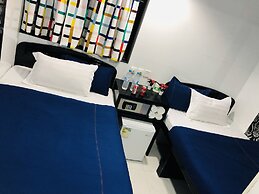 Australia Lounge
