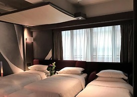 Australia Lounge