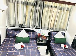Australia Lounge