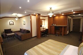 Uyut Hotel