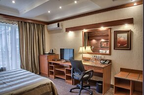 Uyut Hotel