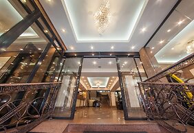Uyut Hotel