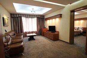 Uyut Hotel